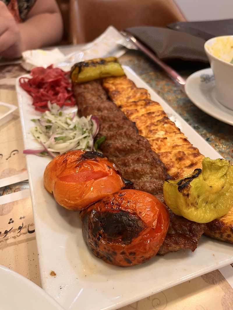Safír Iranian Restaurant - Image 5