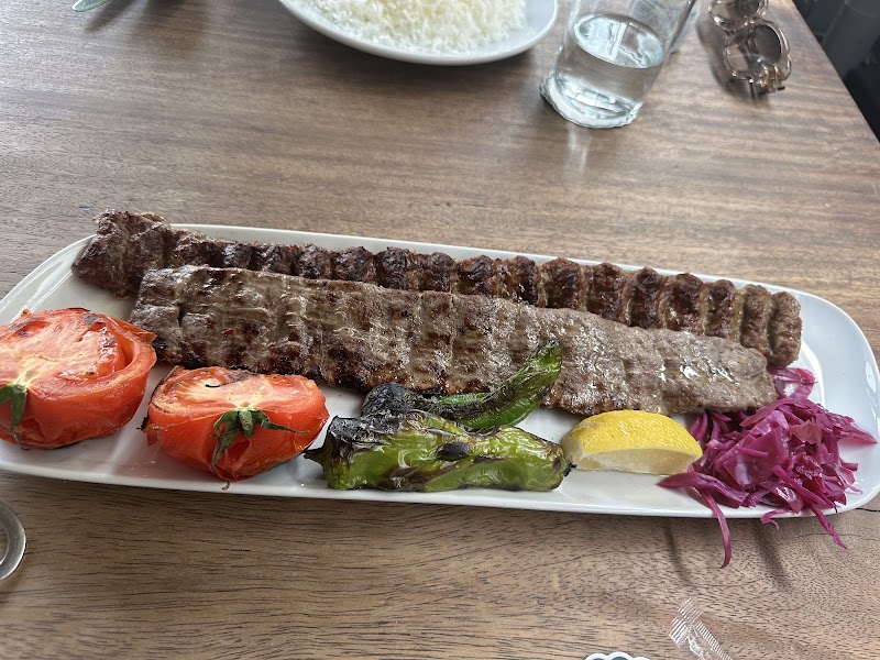 Golab Restaurant - Image 4