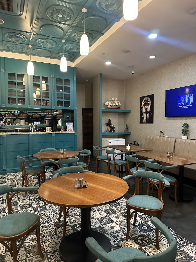 Ariya Restaurant - Image 2