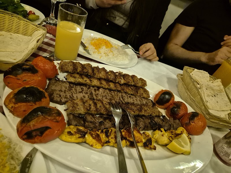 Restaurant & Supermarkt Persepolis Berlin - Image 3